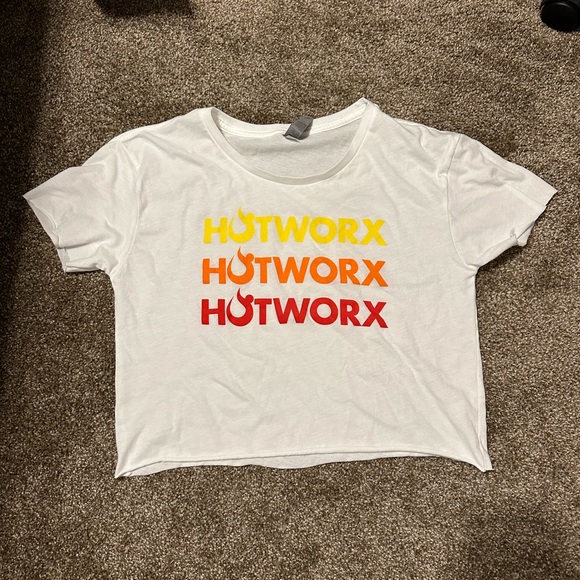 HOTWORX cropped tee size Medium - Picture 1 of 1